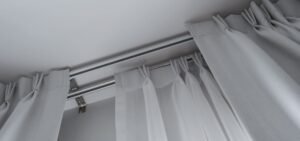 Cortinados por medida ou prontos a usar o que muda no resultado final